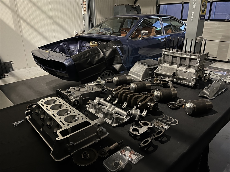classiccarmoments-motorrevisie-alfa-romeo-nord-motor